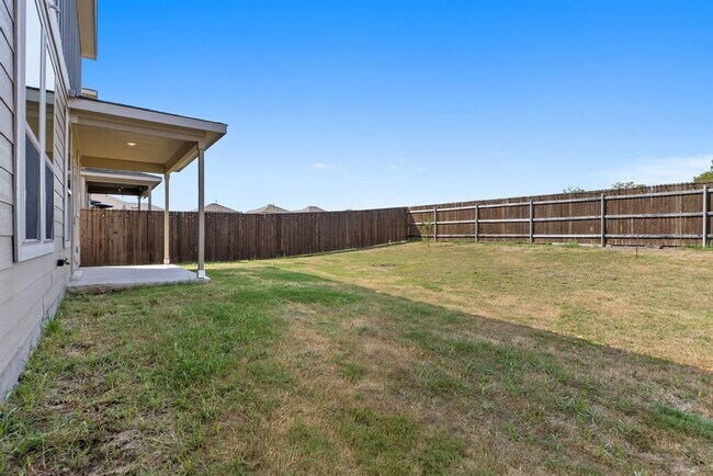 Building Photo - 905 Duskywing Wy