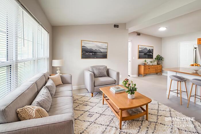 Building Photo - 2145 Bourget Dr