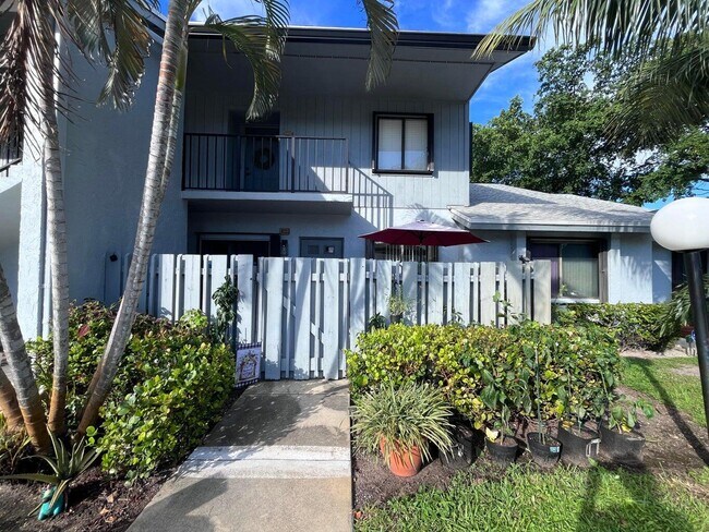 Primary Photo - 2245 SW 22nd Ave