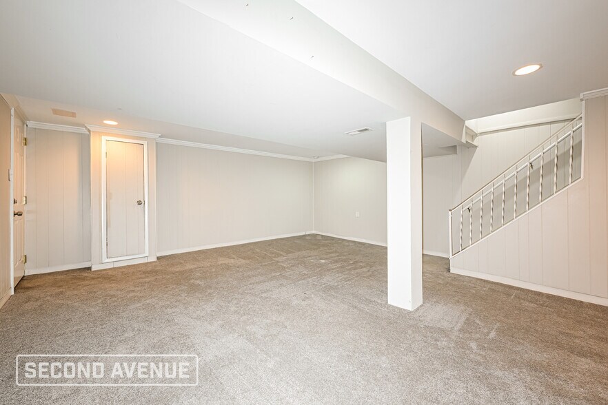 Building Photo - 4274 Shields St