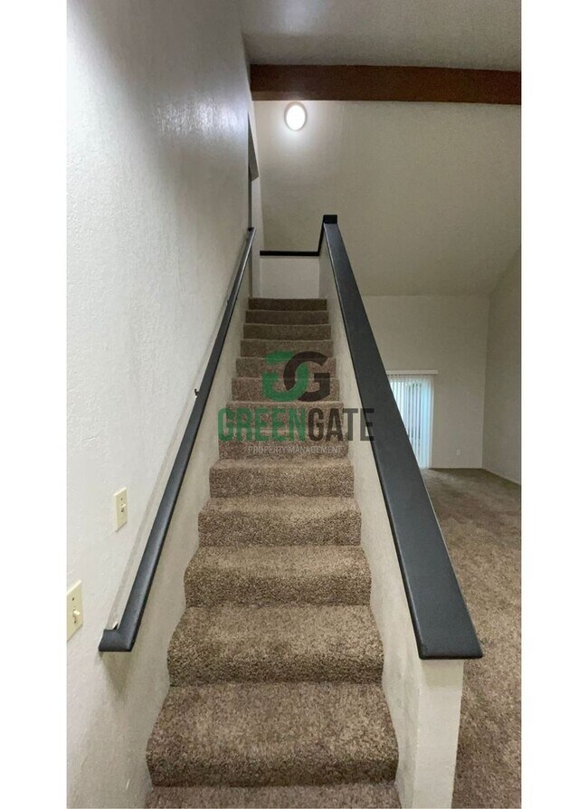 Building Photo - 3517 Woodglen Dr