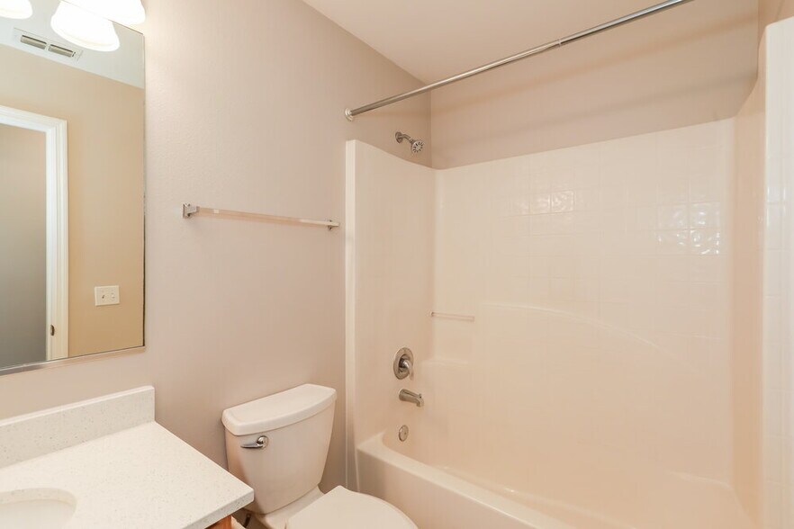 Building Photo - 1812 Norseman Ct