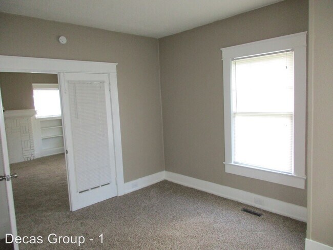 Building Photo - 3 br, 1 bath House - 1020 14th Place SW