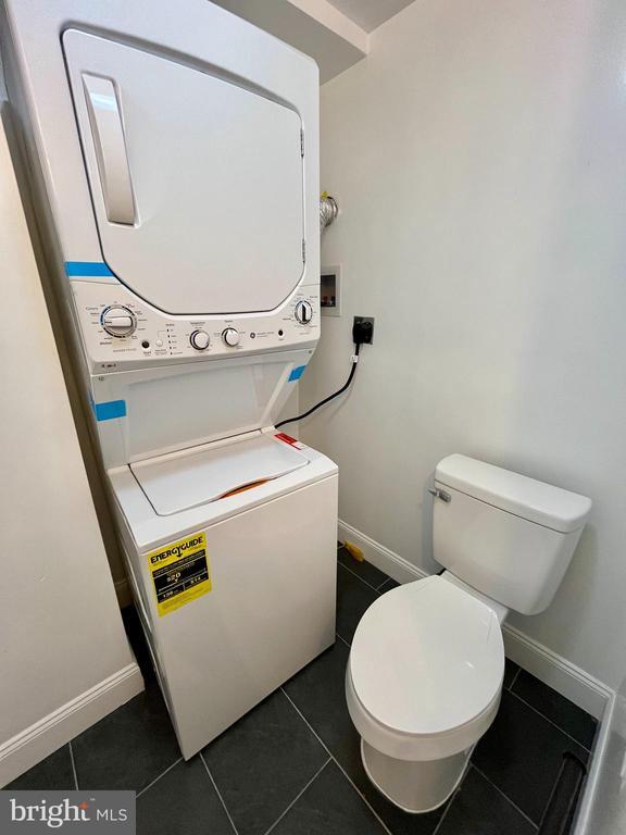 Building Photo - 42 E Haines St