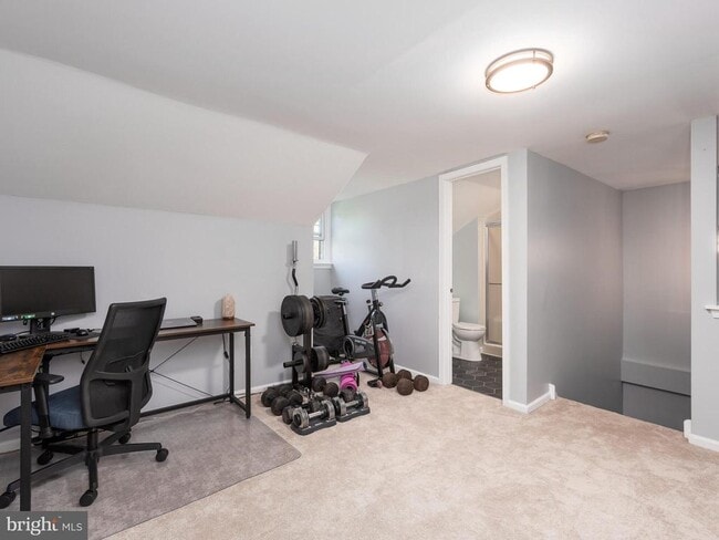 Building Photo - 151 Weedon Ct