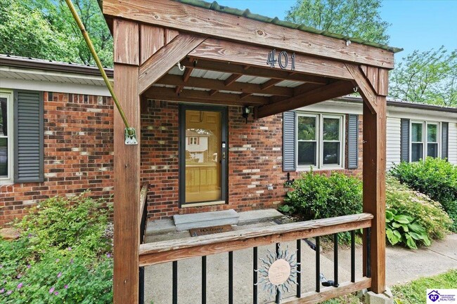 Building Photo - 401 Embry Villa Dr