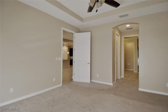 Building Photo - 3025 Sunset Pointe Cir