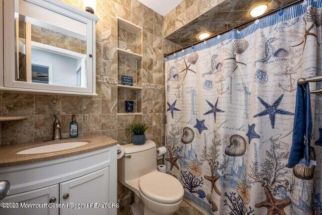 Building Photo - 438 NJ-35