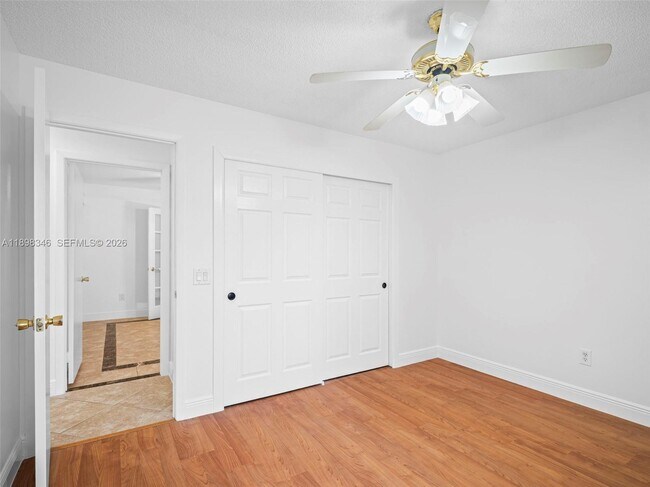 Building Photo - 15531 SW 54th Terrace