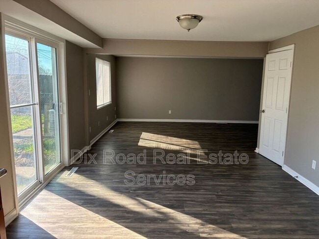 Building Photo - 7742 Harshmanville Rd