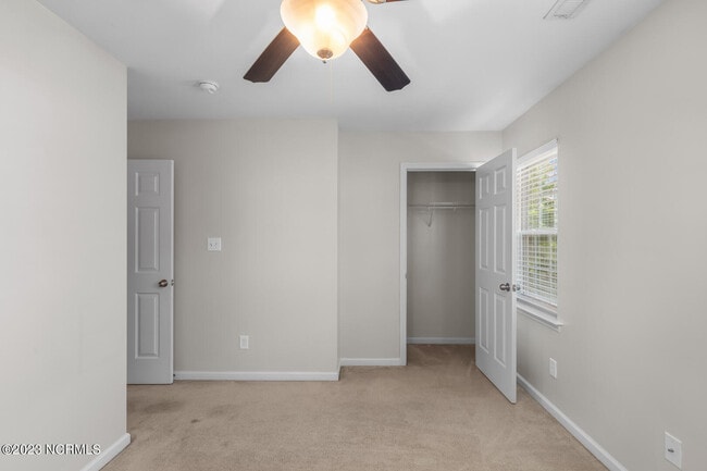 Building Photo - 9005 Banister Loop