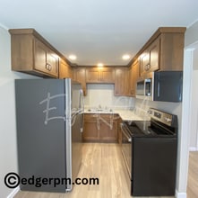 Building Photo - 211 1/2 Angie Dr