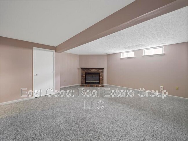 Building Photo - 6786 Wood Duck Ct
