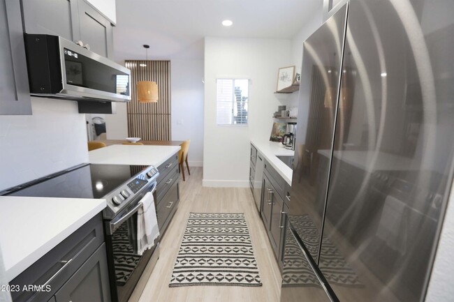 Building Photo - 11333 N 92nd St