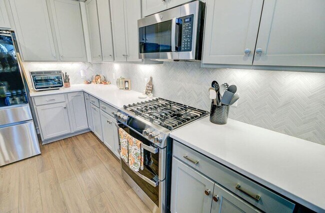 Building Photo - 3 Bedroom, 2.5 Bathroom Home in Oakley Pointe - Moncks Corner