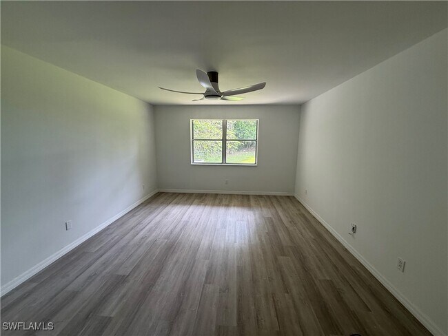 Building Photo - 1526 Trafalgar Ln