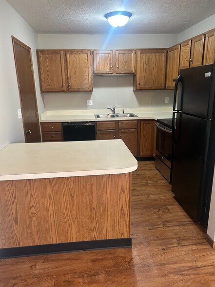 Building Photo - 4071 Applewood Ln