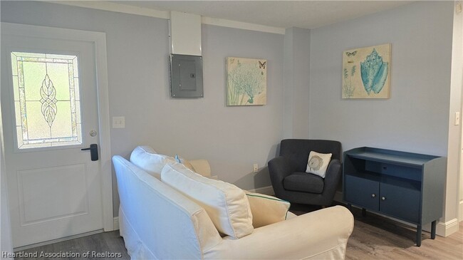 Building Photo - 685 Lake June Rd