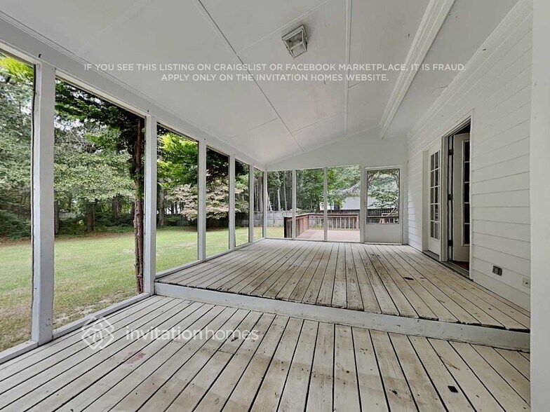Building Photo - 121 Peach Orchard Dr
