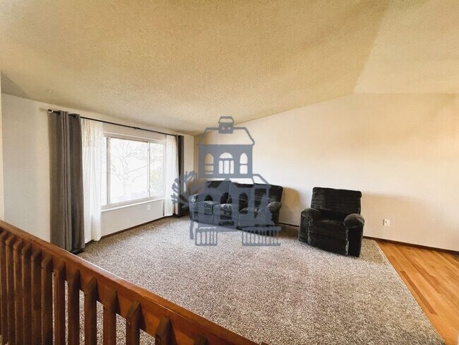 Building Photo - 5419 Alteza Dr