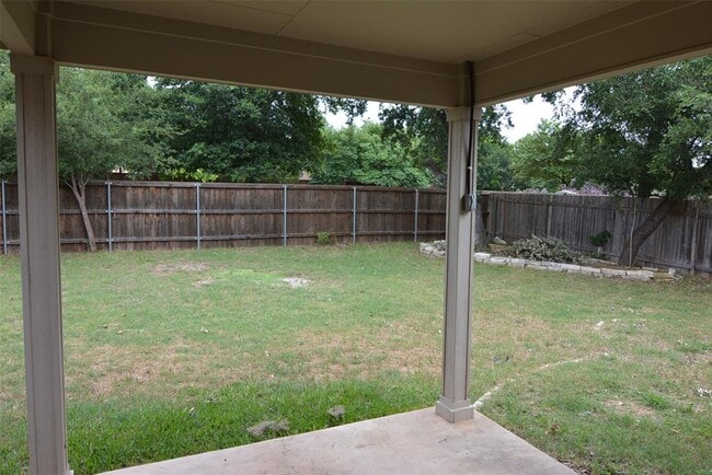 Building Photo - 1303 Horseshoe Ranch Dr