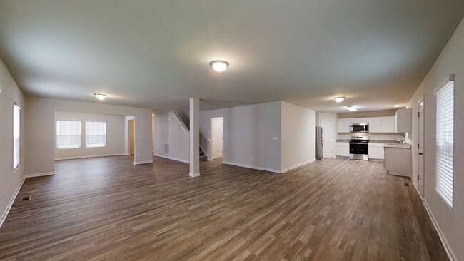 Spacious Downstairs Open Floor Plan - 47 Mariposa Lane
