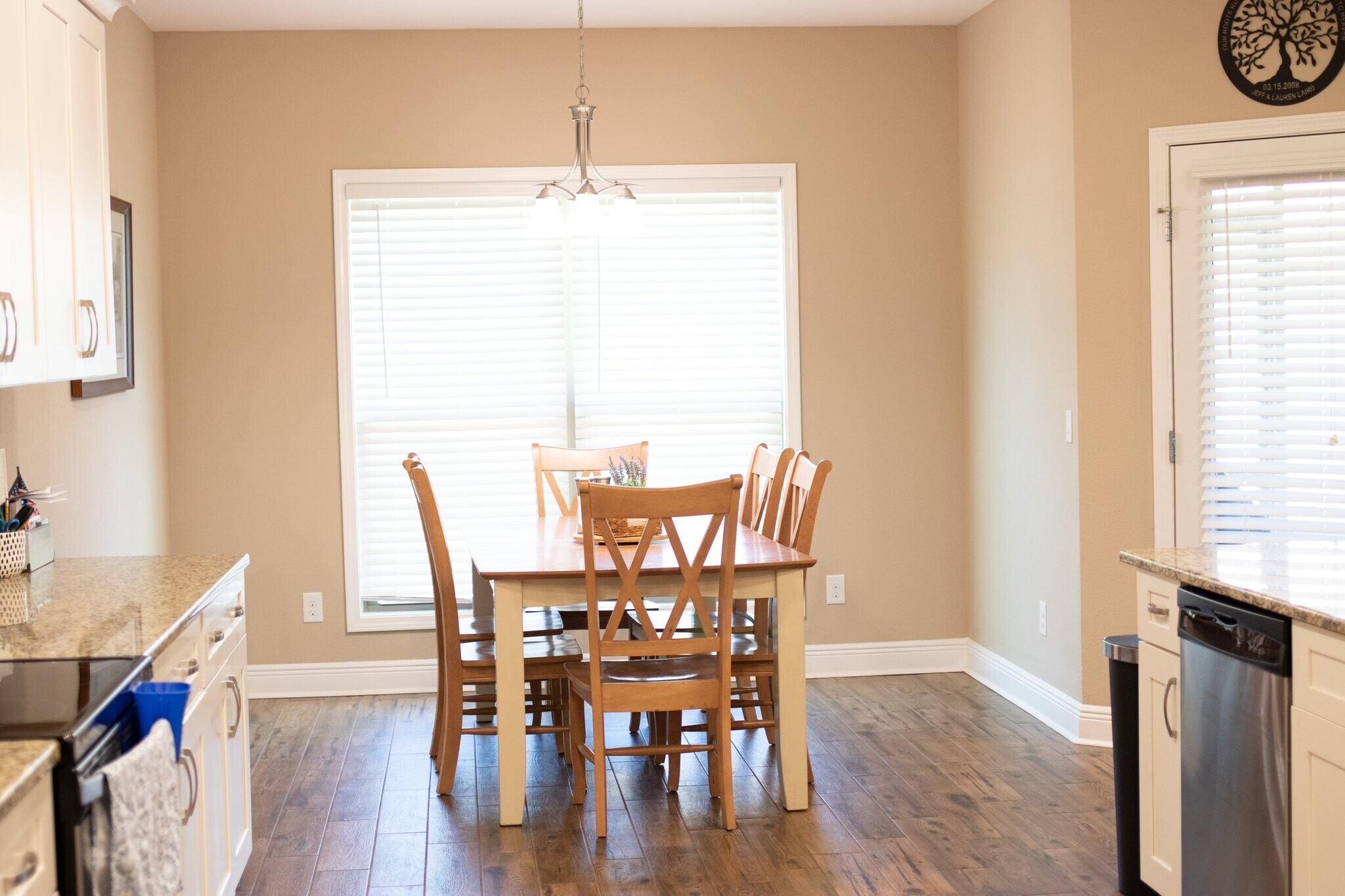 Building Photo - 976 Black Walnut Trail