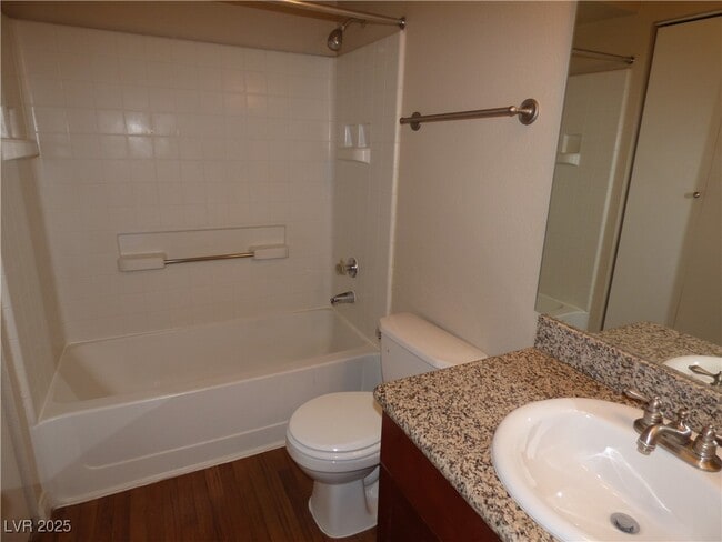 Building Photo - 2750 S Durango Dr