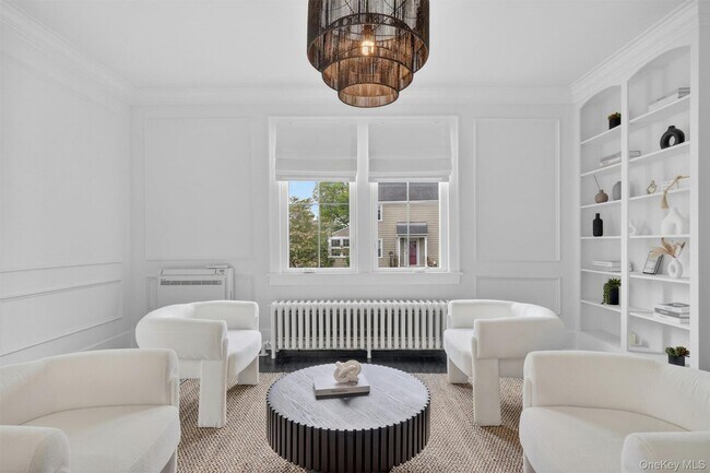 Building Photo - 32 Dutchess Terrace