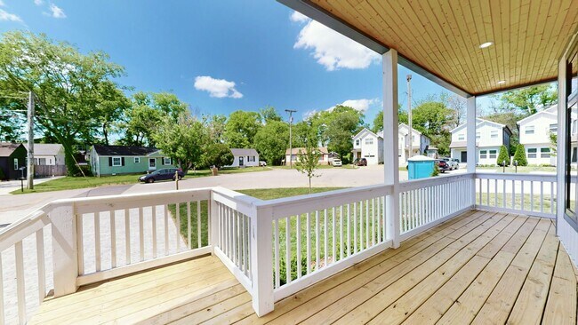 Building Photo - Turn-Key Luxury Rental: Brand-New 4BD + Office w/ Private Sunset Rooftop