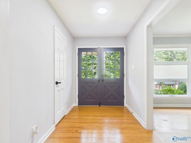 Building Photo - 6808 Jones Valley Dr SE
