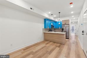 Building Photo - 601 N 34th St