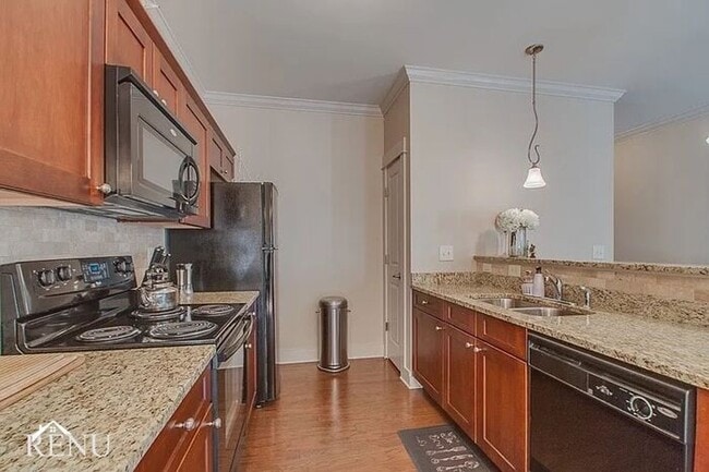 Building Photo - 334 Stonecrest Dr