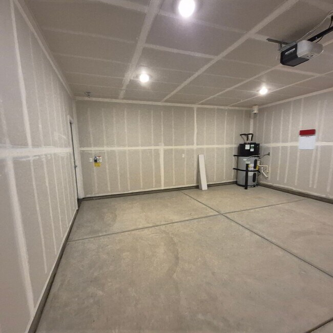 Building Photo - Brand New 4 Bedroom Home in Lennar's Cyan Community