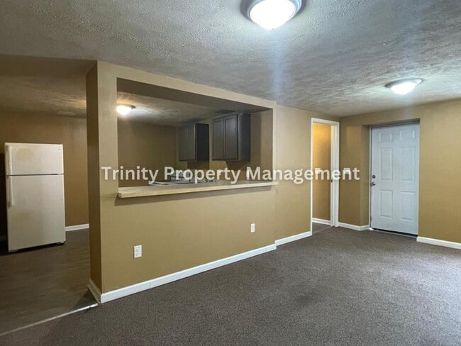 Building Photo - 545 Baltimore Ave