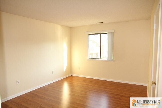 Building Photo - 9006 Tamarron Dr
