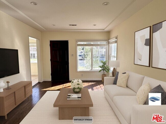 Building Photo - 4229 Sutro Ave