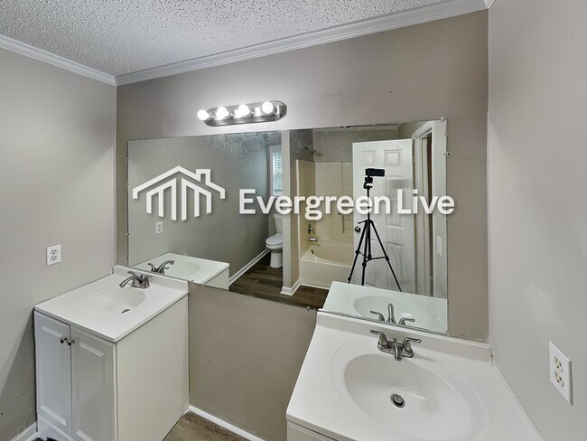 Building Photo - 55 Dove Point