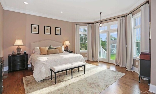 Building Photo - 43 Shore Rd