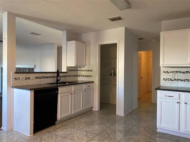 Building Photo - 3206 Lipizzan Dr