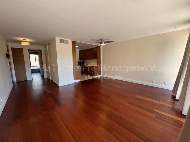 Building Photo - 938 Lea Dr