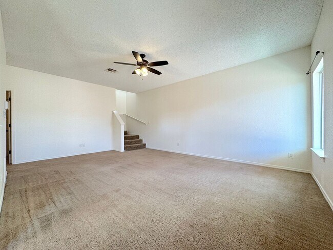 Building Photo - 11028 Acoma St