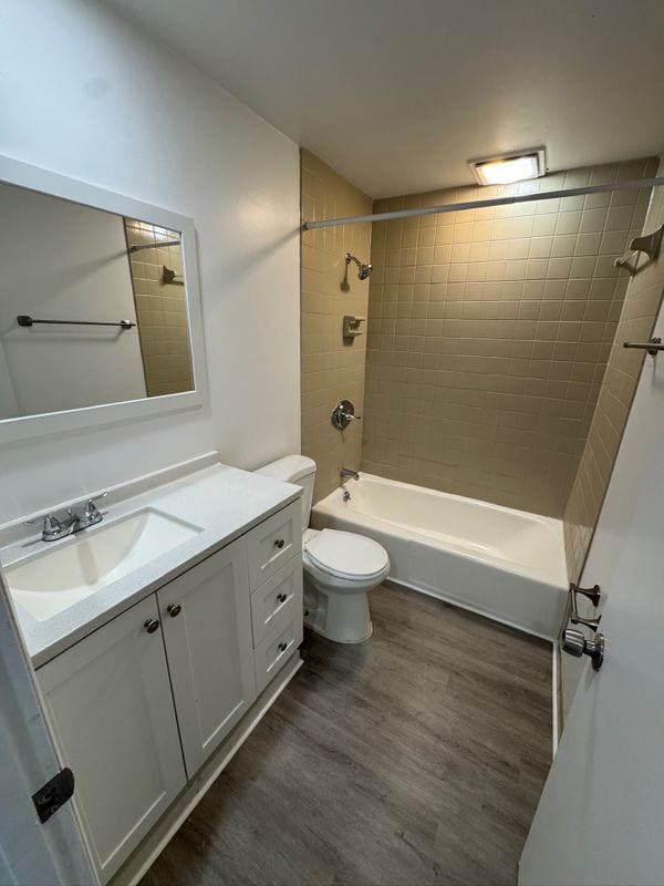 Building Photo - 1726 NE 3rd St