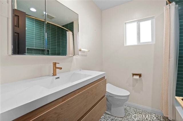 Building Photo - 6417 Graves Ave