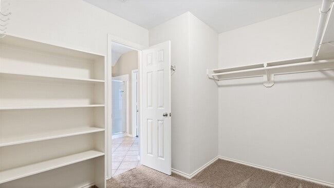 Building Photo - 22848 Lantern Hills Dr