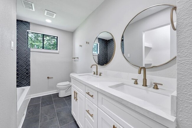 Building Photo - 5634 Cerritos Dr