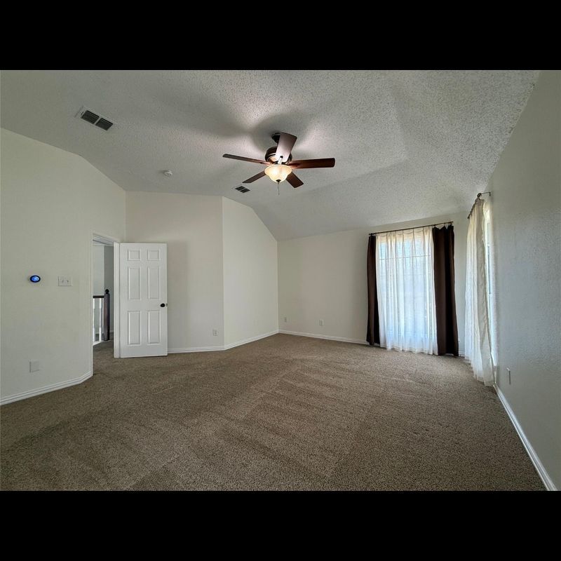 Building Photo - 10700 Jackson Ln