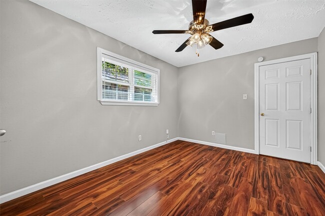 Building Photo - 7414 Breccia Dr