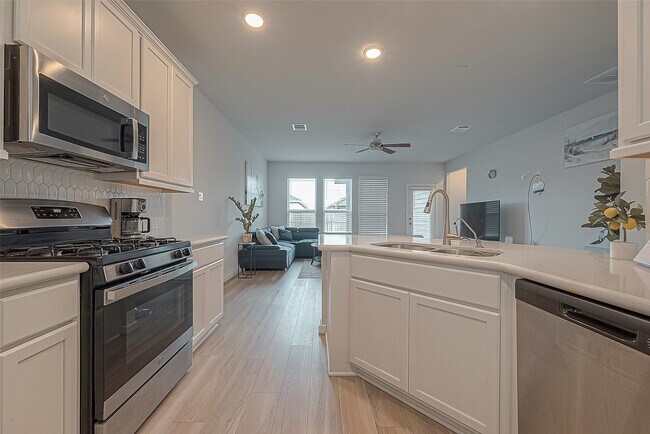 Building Photo - 7819 Wyndham Hbr Ct