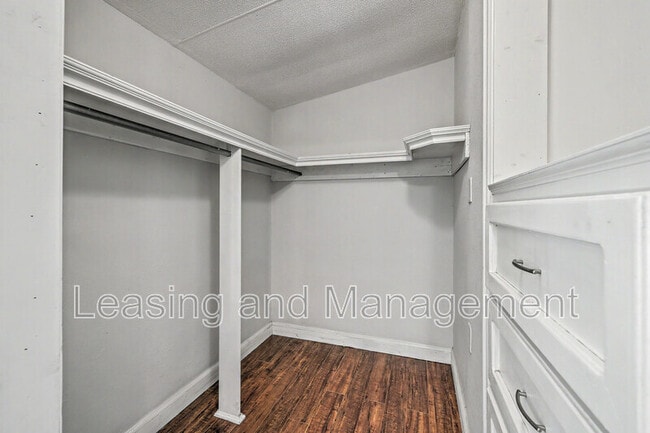 Building Photo - 3585 Riley Wright Rd